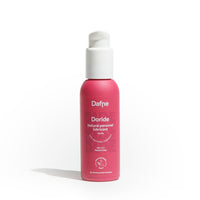 Lubrificante intimo Doride Dafne, alla vaniglia, naturale e a base d'acqua, in flacone magenta su sfondo bianco